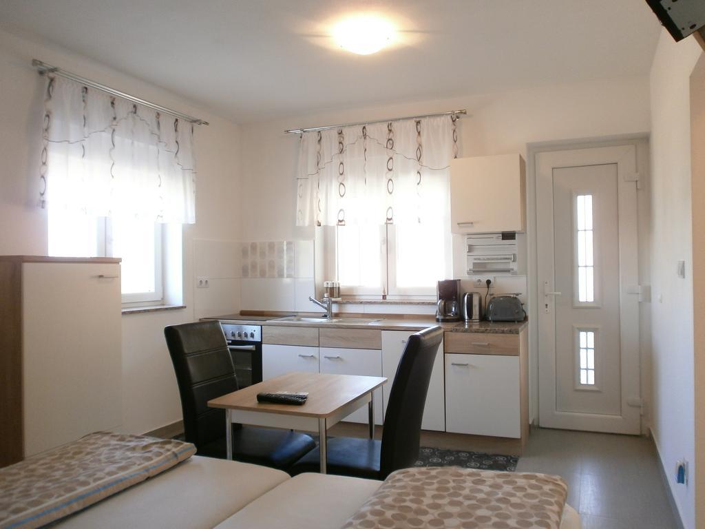 Apartments Bora Ližnjan Rom bilde