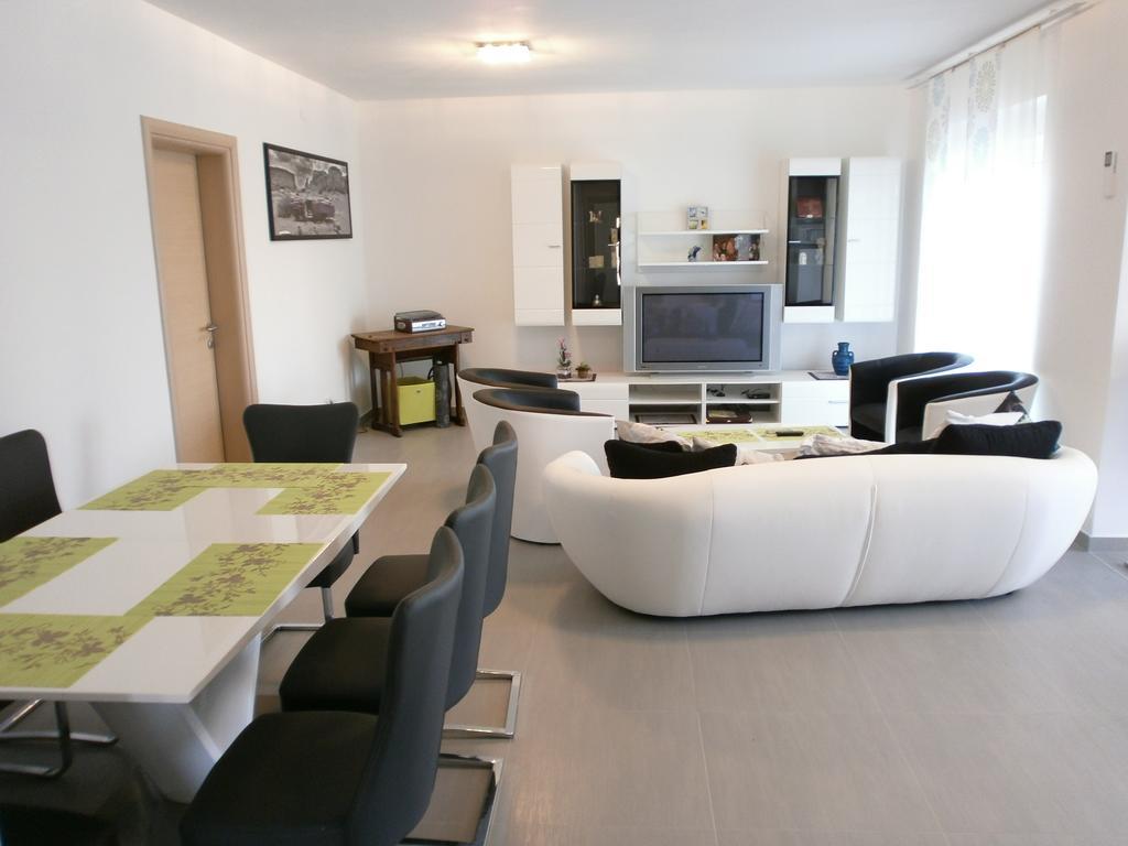 Apartments Bora Ližnjan Rom bilde