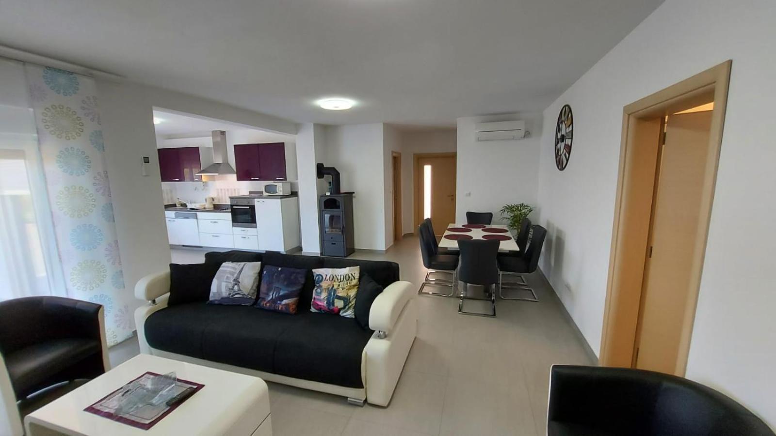 Apartments Bora Ližnjan Eksteriør bilde