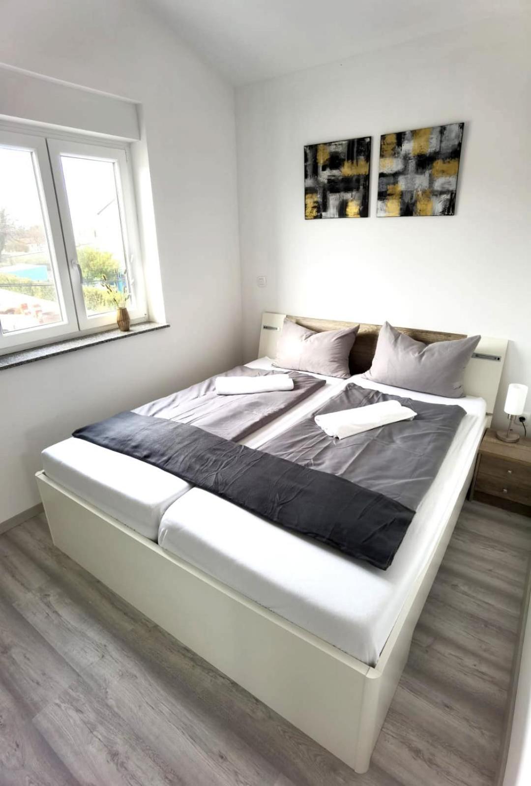 Apartments Bora Ližnjan Eksteriør bilde