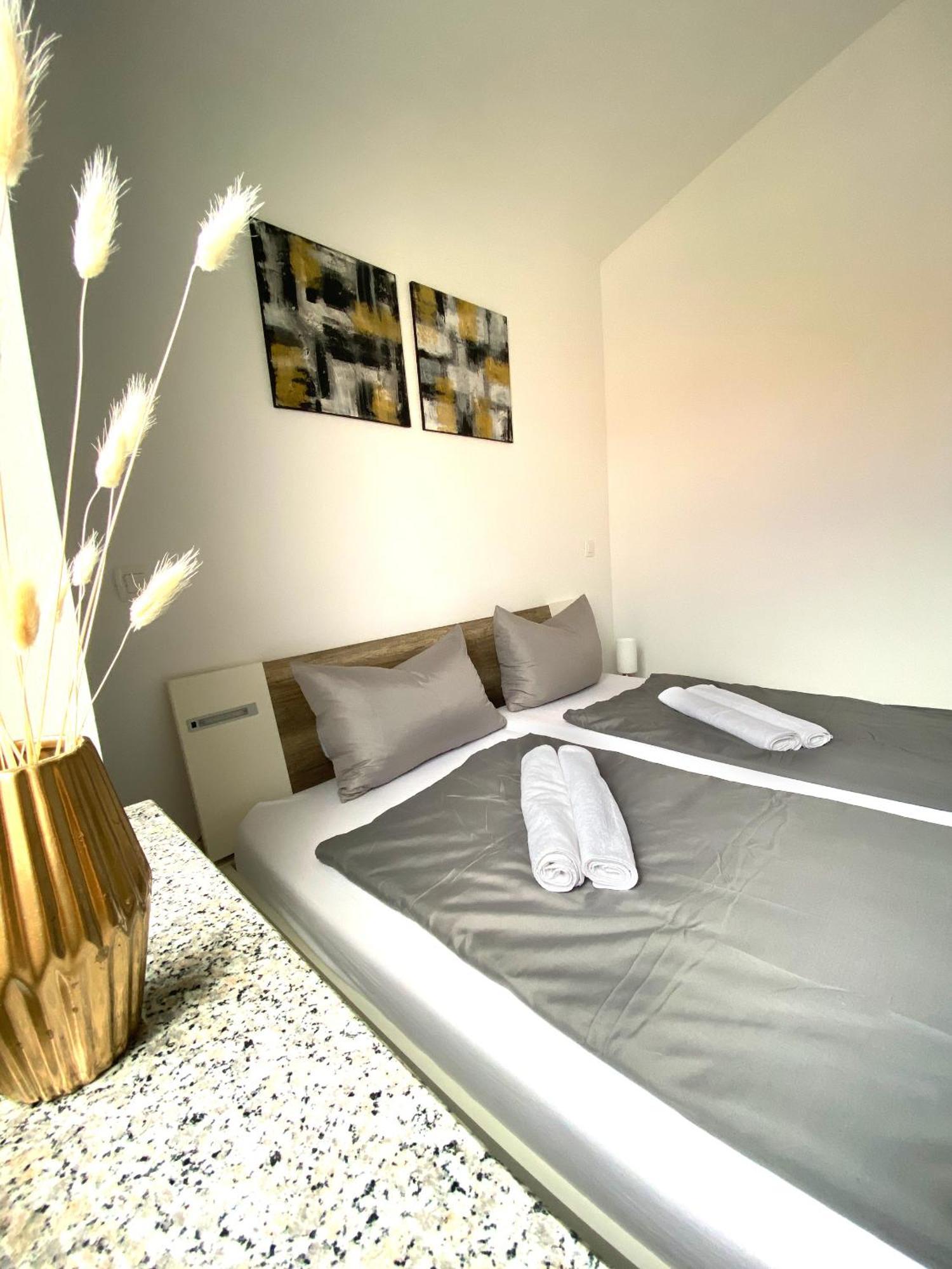 Apartments Bora Ližnjan Eksteriør bilde