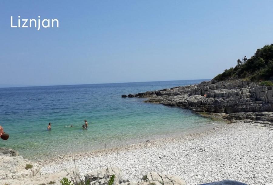 Apartments Bora Ližnjan Rom bilde